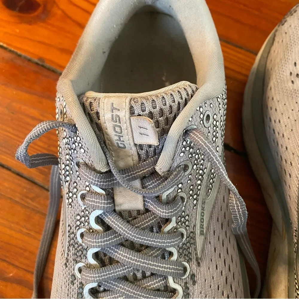 Brooks ghost 11